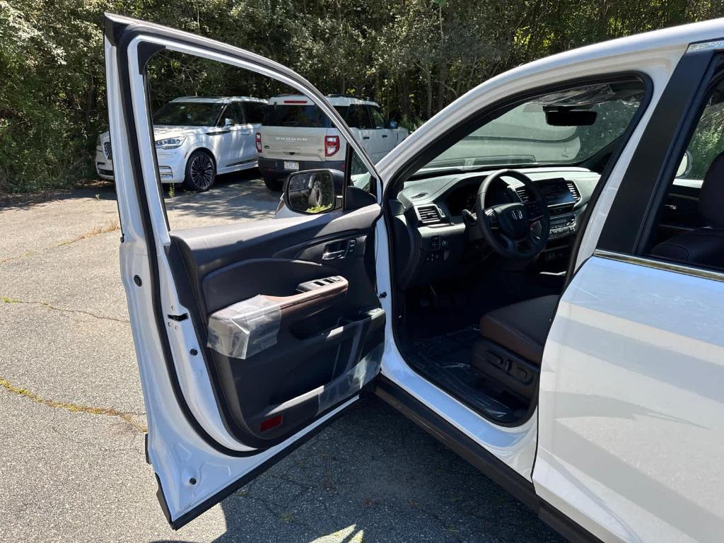 new 2025 Honda Ridgeline car, priced at $46,785
