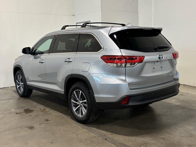 used 2019 Toyota Highlander Hybrid car, priced at $26,991