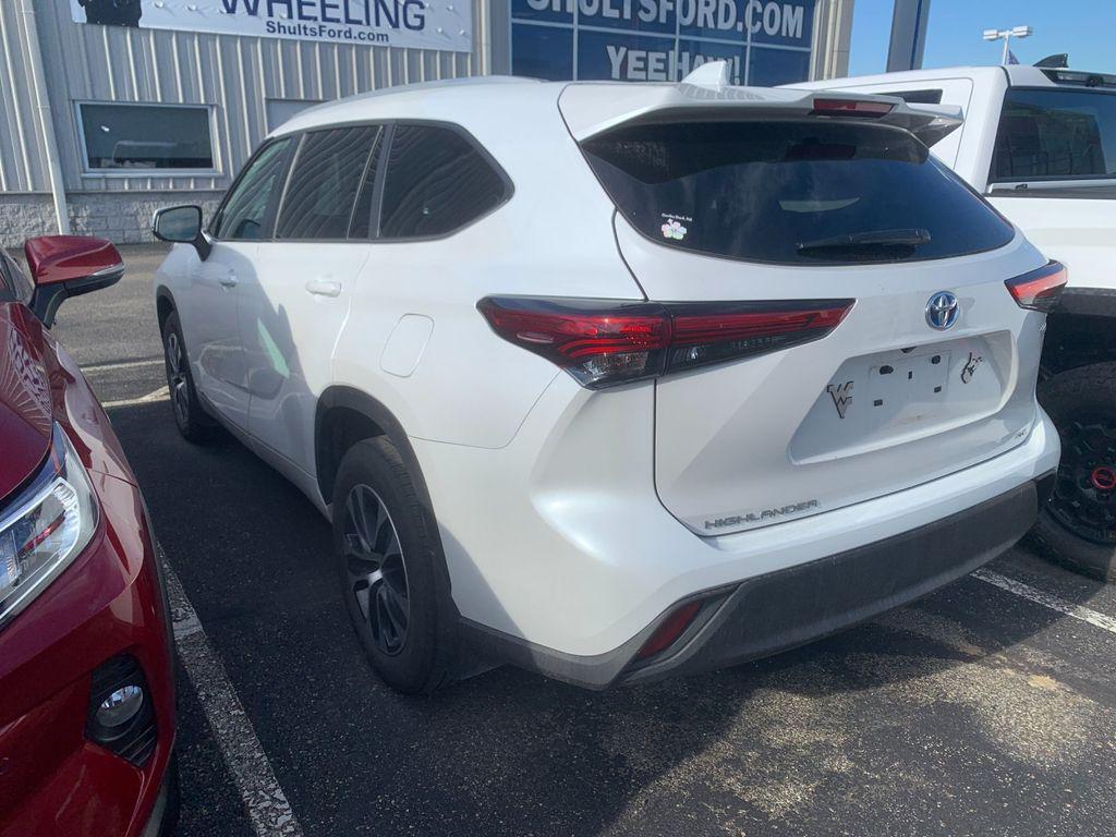 used 2023 Toyota Highlander Hybrid car, priced at $42,991