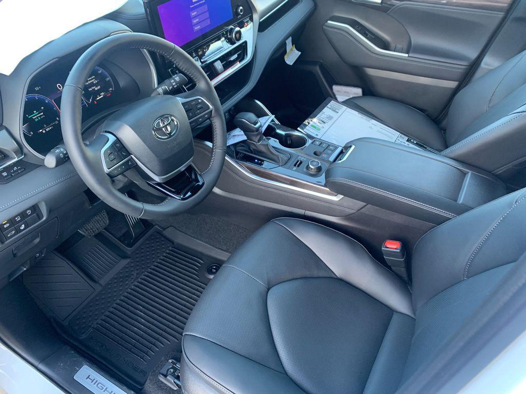 new 2025 Toyota Highlander car, priced at $53,482
