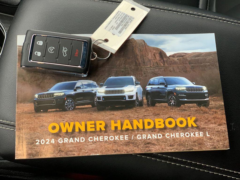 used 2024 Jeep Grand Cherokee car, priced at $37,745