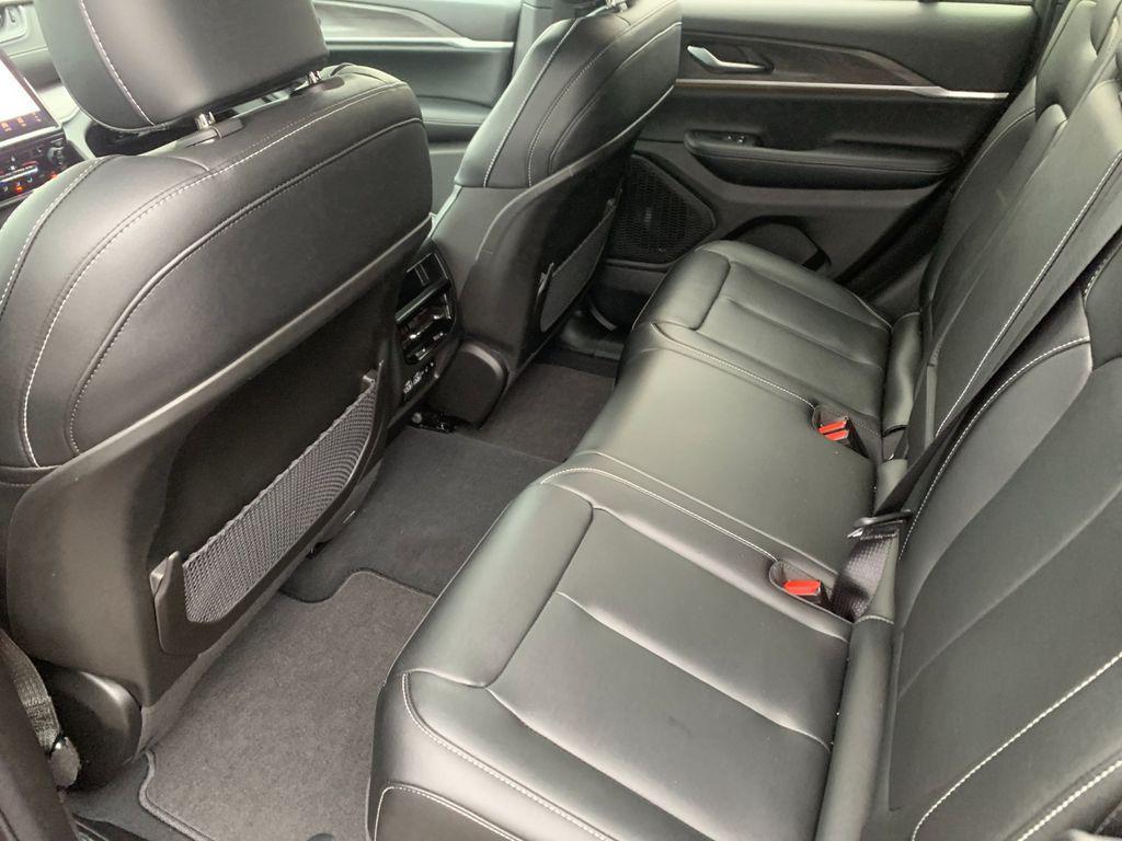 used 2024 Jeep Grand Cherokee car, priced at $37,745