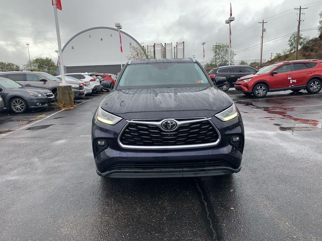used 2020 Toyota Highlander car, priced at $31,520