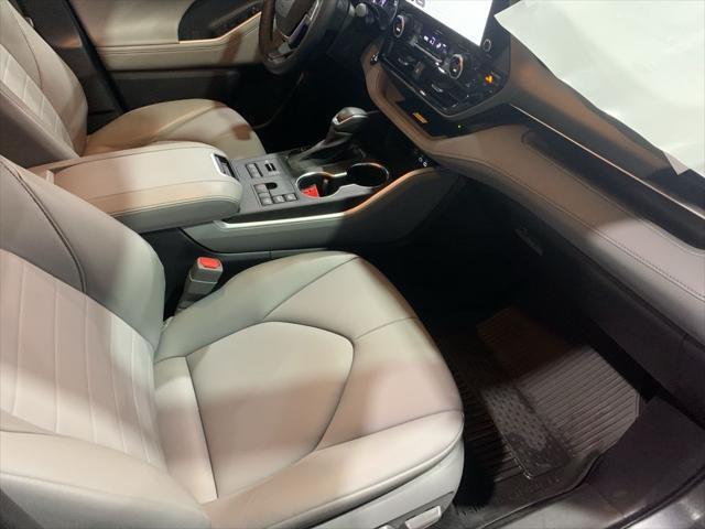 used 2023 Toyota Highlander car, priced at $39,991