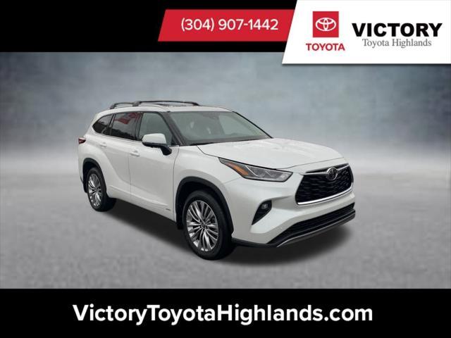 new 2025 Toyota Highlander Hybrid car, priced at $56,948