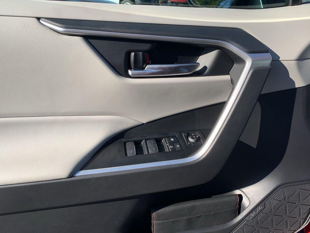 new 2025 Toyota RAV4 car, priced at $37,978