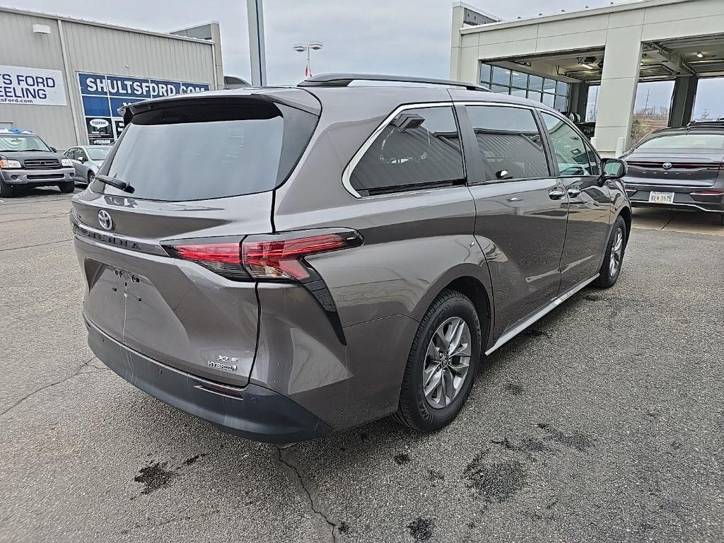 used 2022 Toyota Sienna car, priced at $42,119