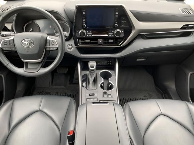 used 2022 Toyota Highlander car, priced at $36,991