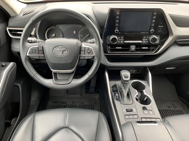 used 2022 Toyota Highlander car, priced at $36,991