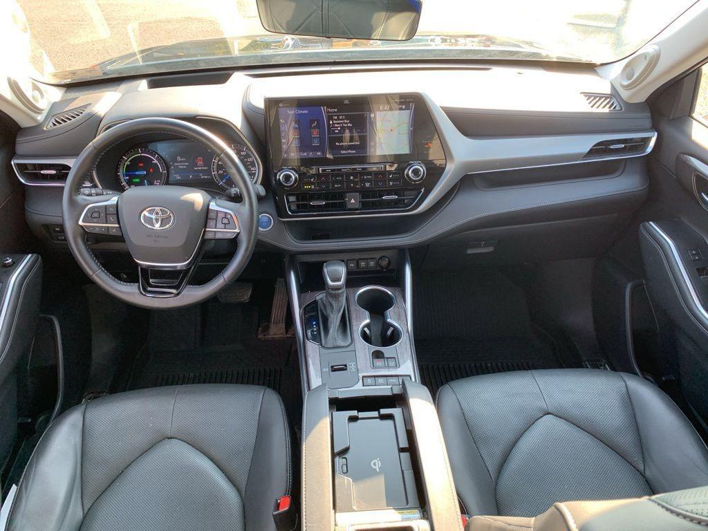 used 2021 Toyota Highlander Hybrid car, priced at $34,633
