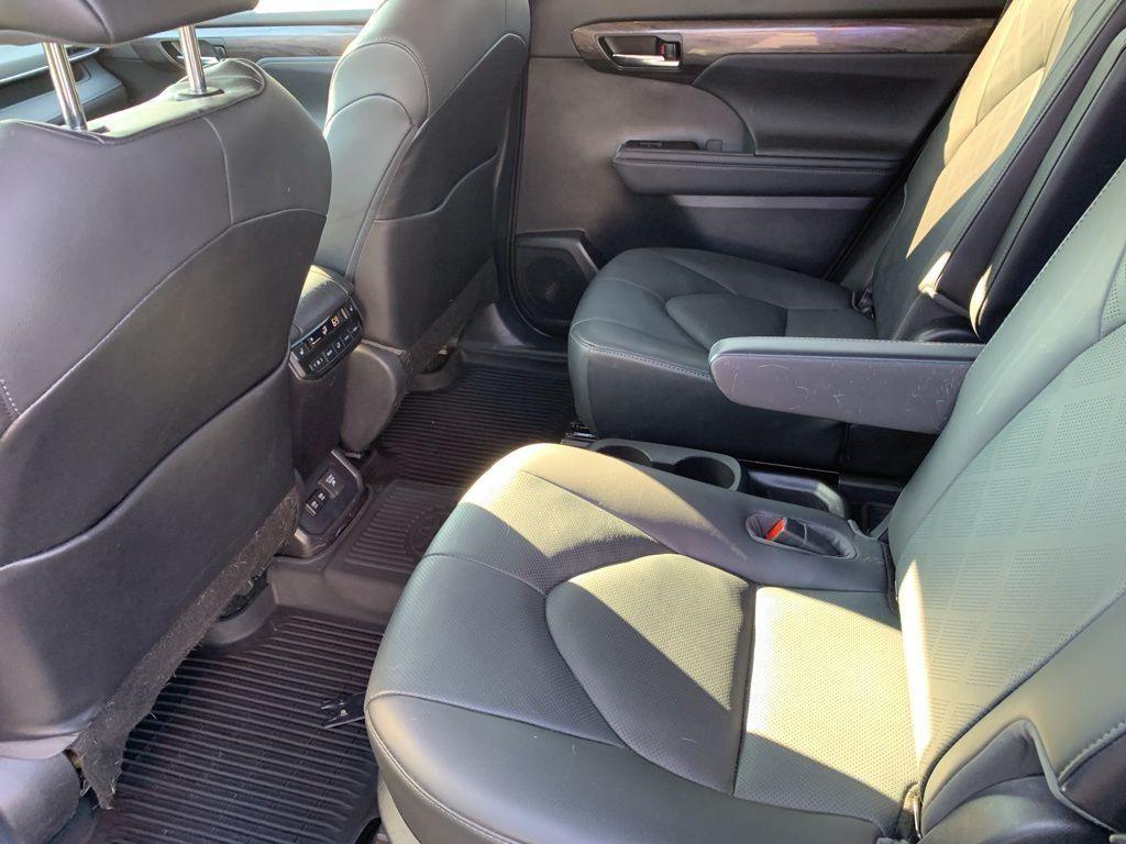 used 2021 Toyota Highlander Hybrid car, priced at $34,633