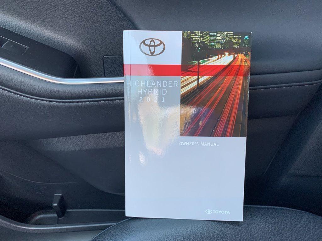 used 2021 Toyota Highlander Hybrid car, priced at $34,633
