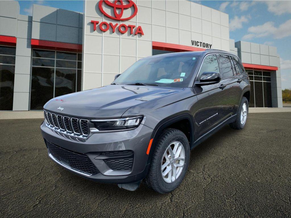 used 2024 Jeep Grand Cherokee car, priced at $30,143