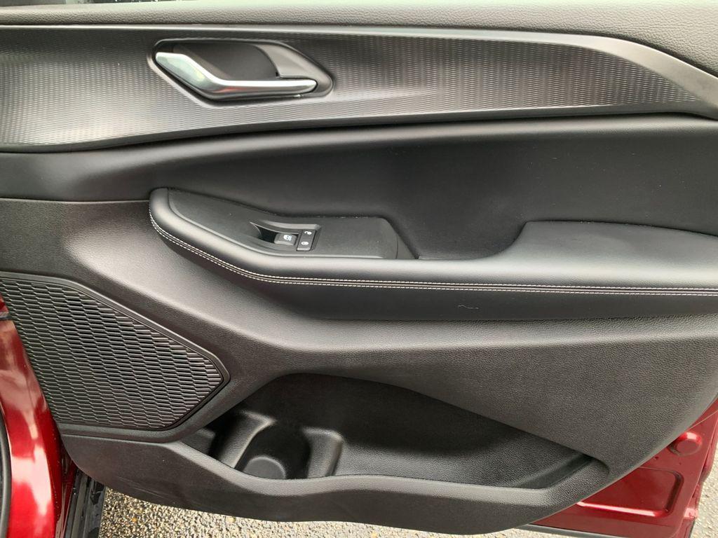 used 2024 Jeep Grand Cherokee car, priced at $33,392