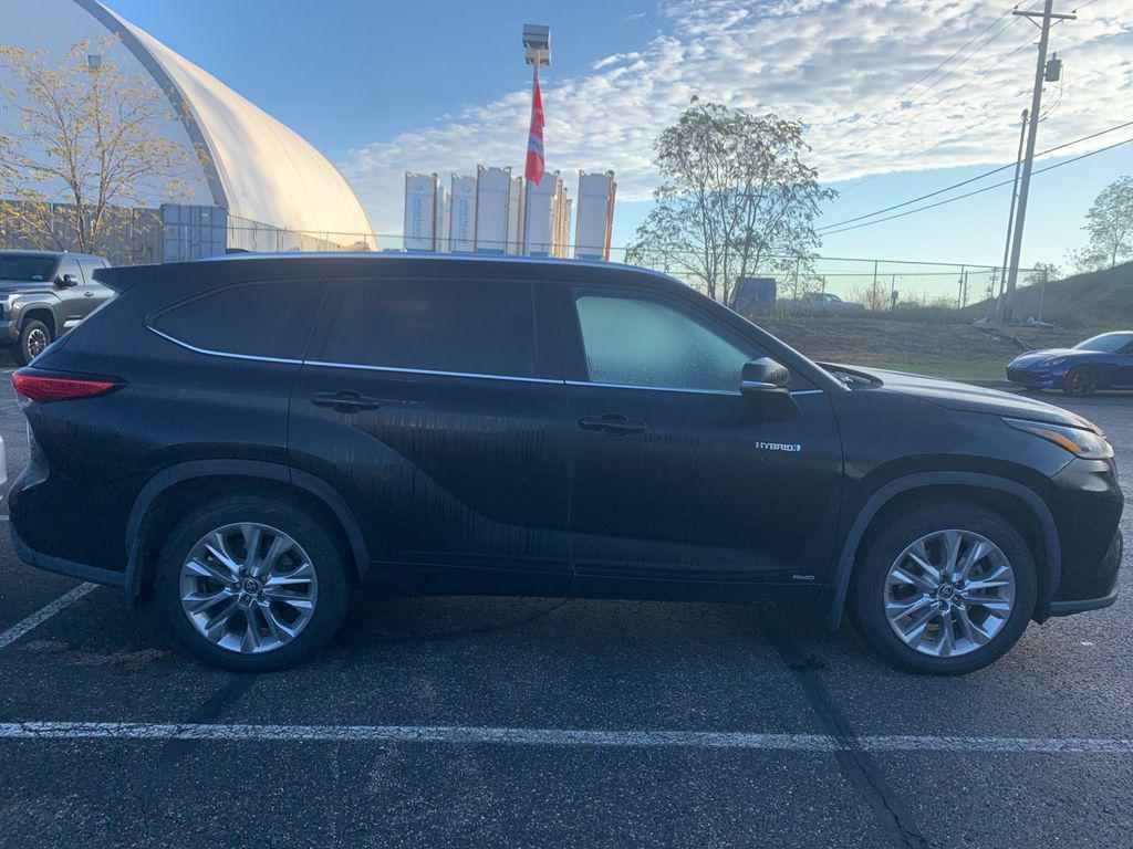 used 2021 Toyota Highlander Hybrid car, priced at $33,991
