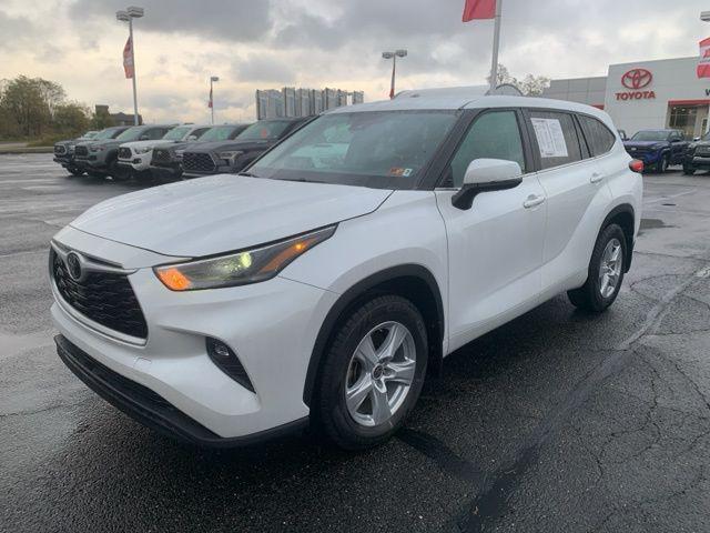 used 2023 Toyota Highlander car, priced at $33,497