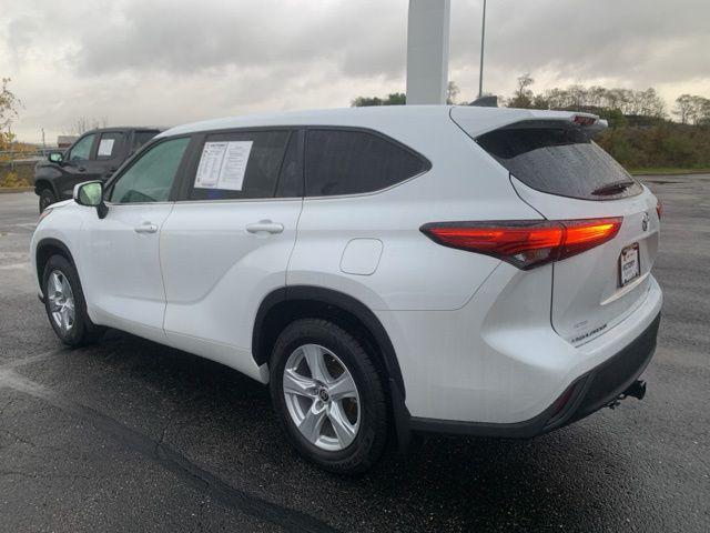 used 2023 Toyota Highlander car, priced at $33,497