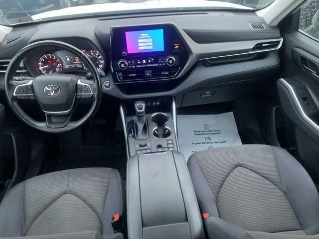 used 2023 Toyota Highlander car, priced at $33,497