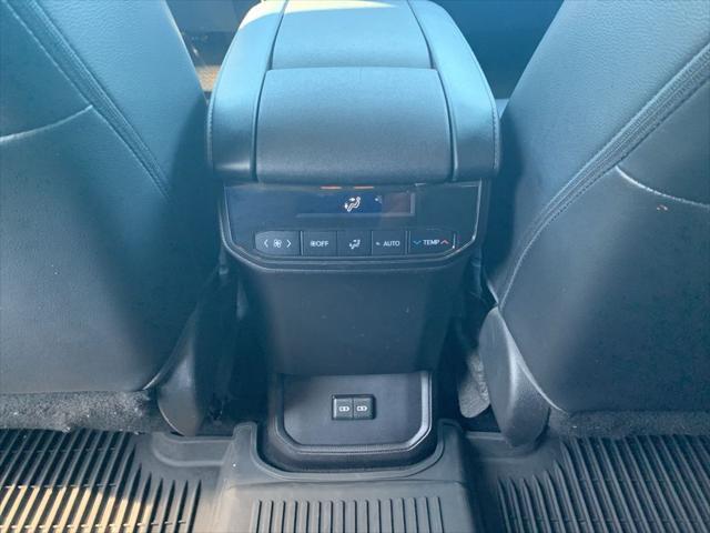 used 2022 Toyota Highlander Hybrid car, priced at $34,562
