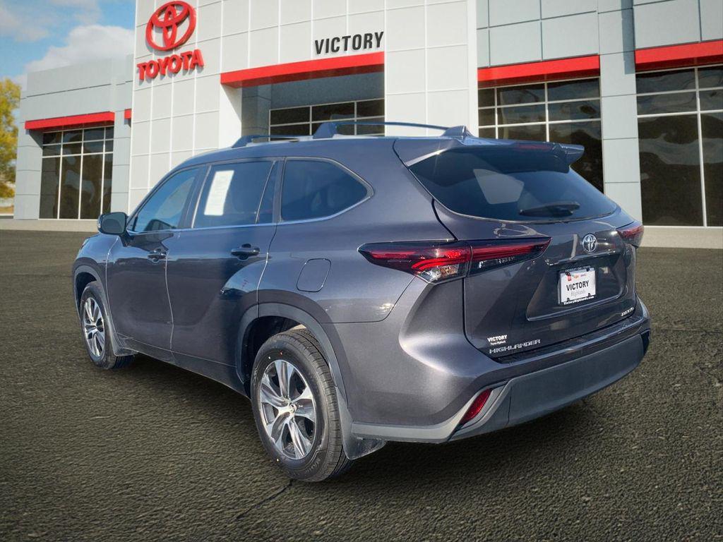 used 2024 Toyota Highlander car, priced at $41,782