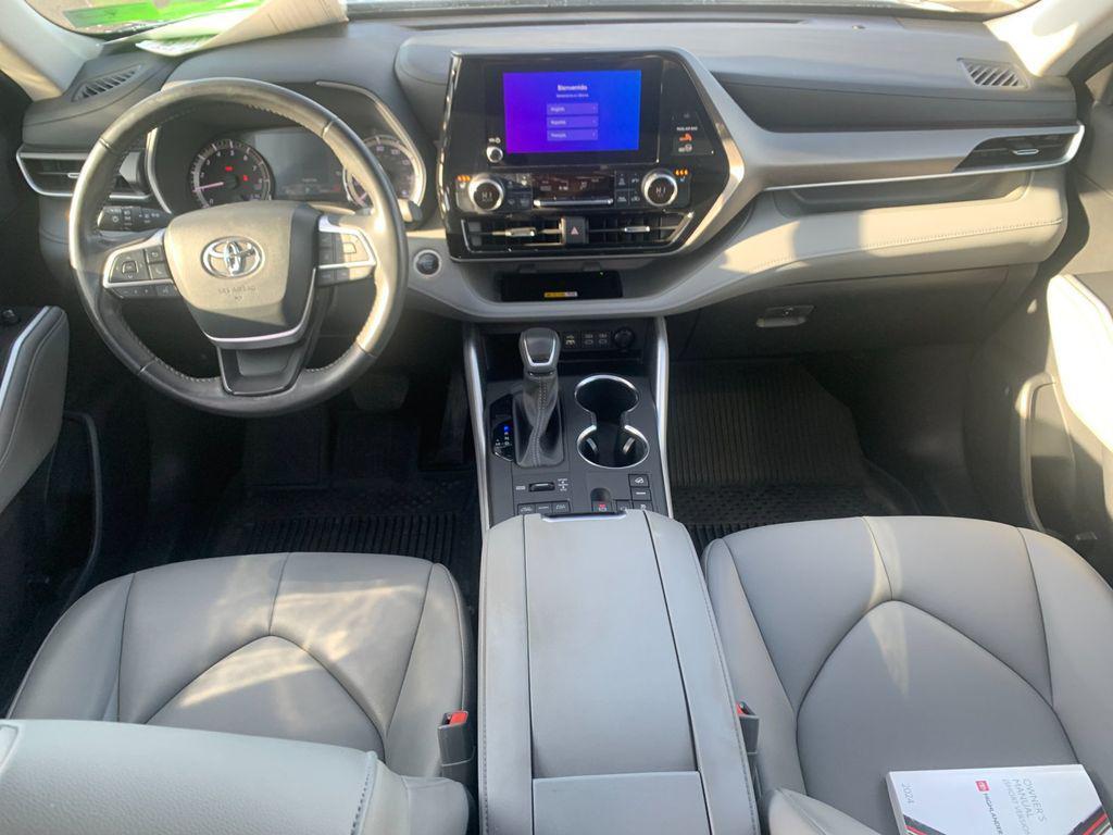 used 2024 Toyota Highlander car, priced at $41,782