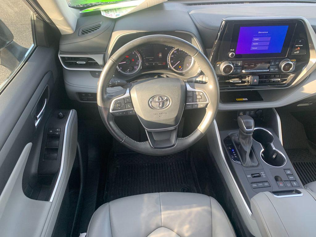 used 2024 Toyota Highlander car, priced at $41,782