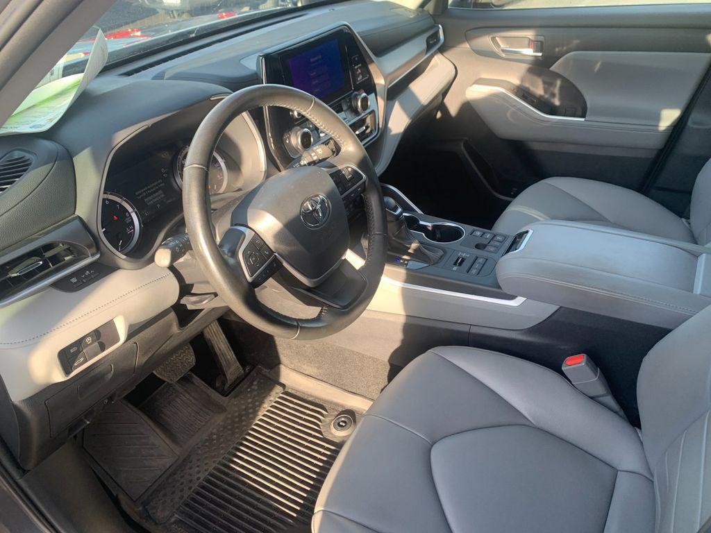 used 2024 Toyota Highlander car, priced at $41,782