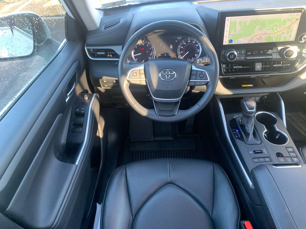used 2024 Toyota Highlander car, priced at $41,310