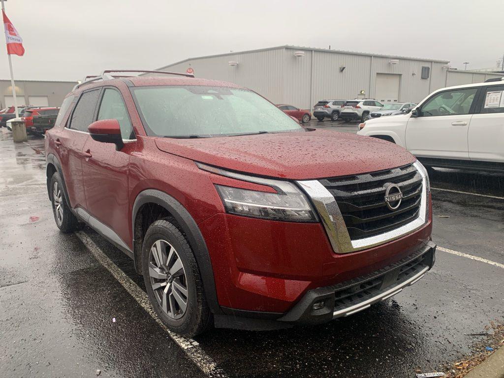 used 2022 Nissan Pathfinder car, priced at $27,991