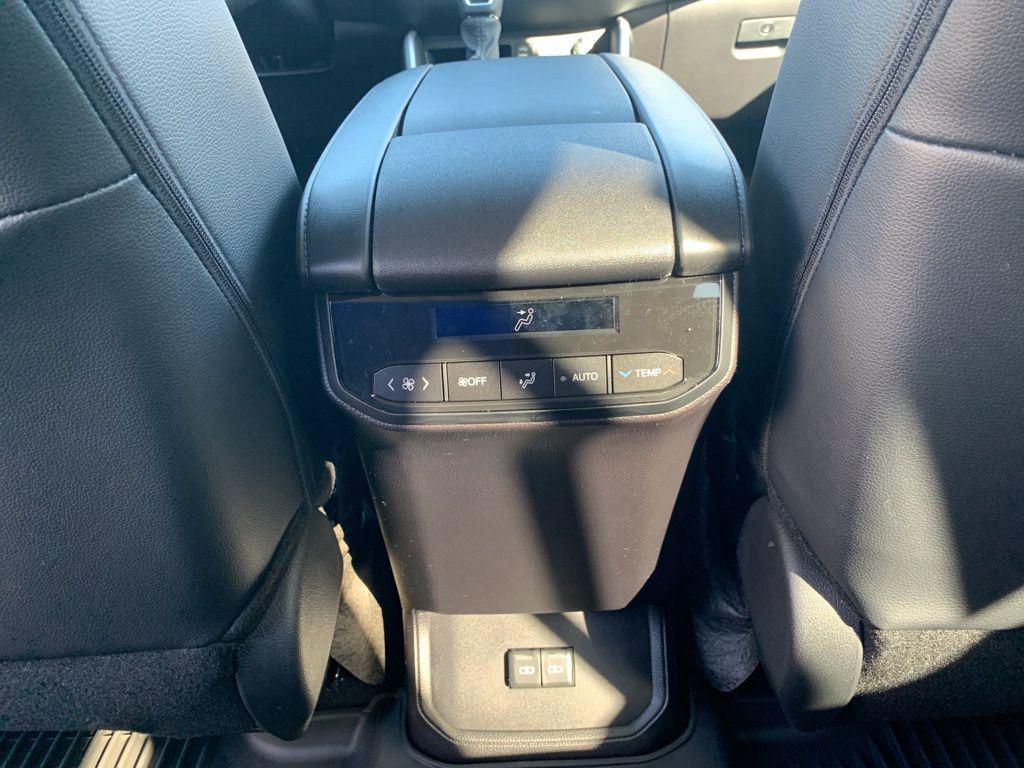 new 2025 Toyota Highlander car, priced at $48,269