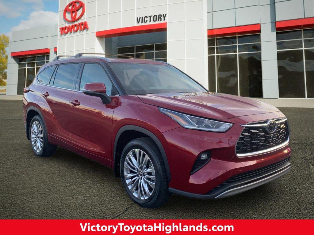 new 2025 Toyota Highlander car, priced at $55,844