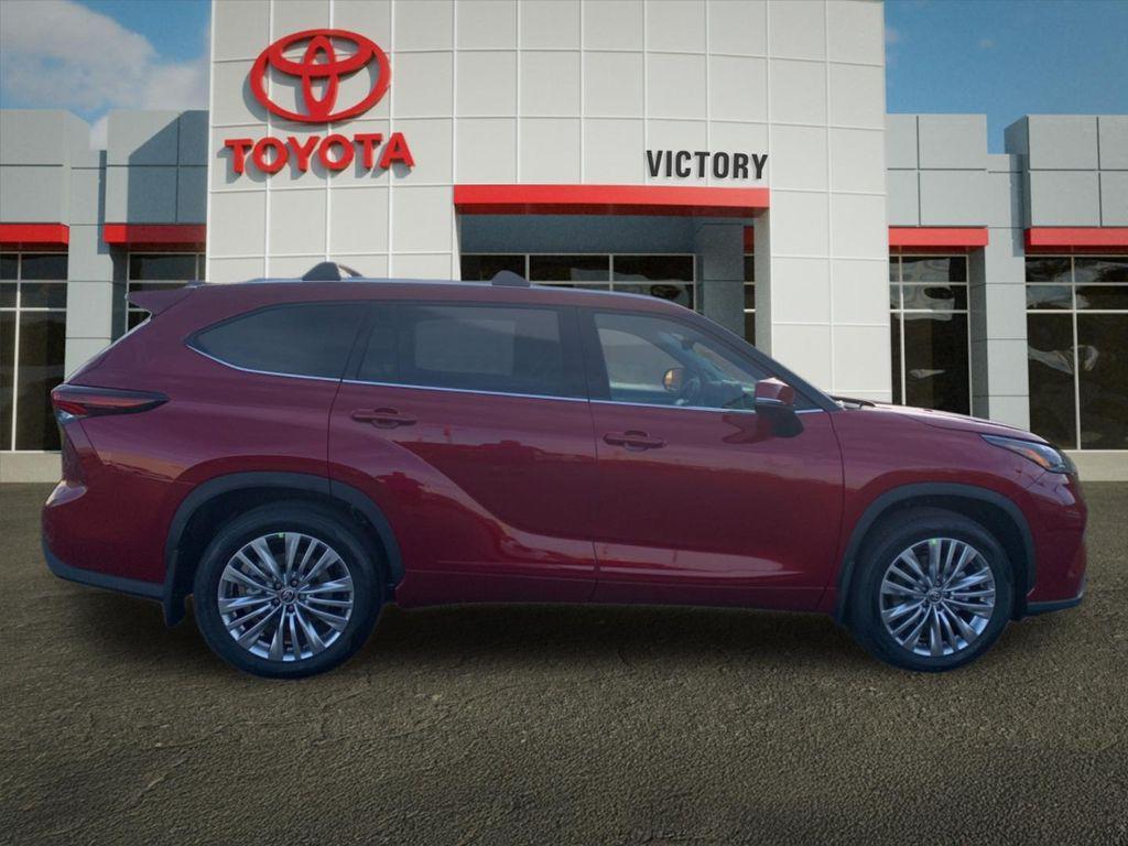 new 2025 Toyota Highlander car, priced at $55,844