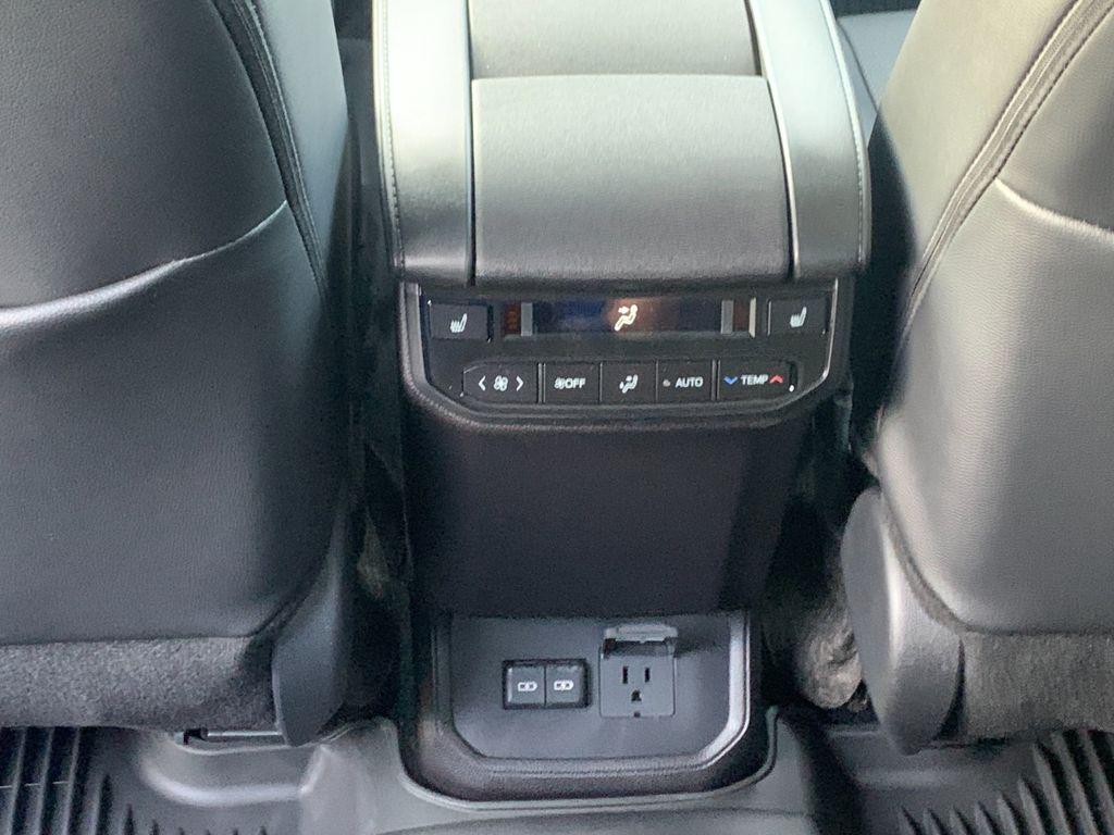 new 2025 Toyota Highlander car, priced at $55,844