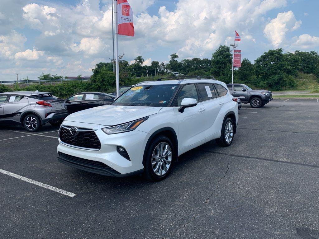 used 2022 Toyota Highlander car, priced at $31,475