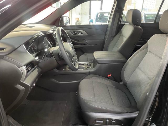 used 2023 Chevrolet Traverse car, priced at $35,995