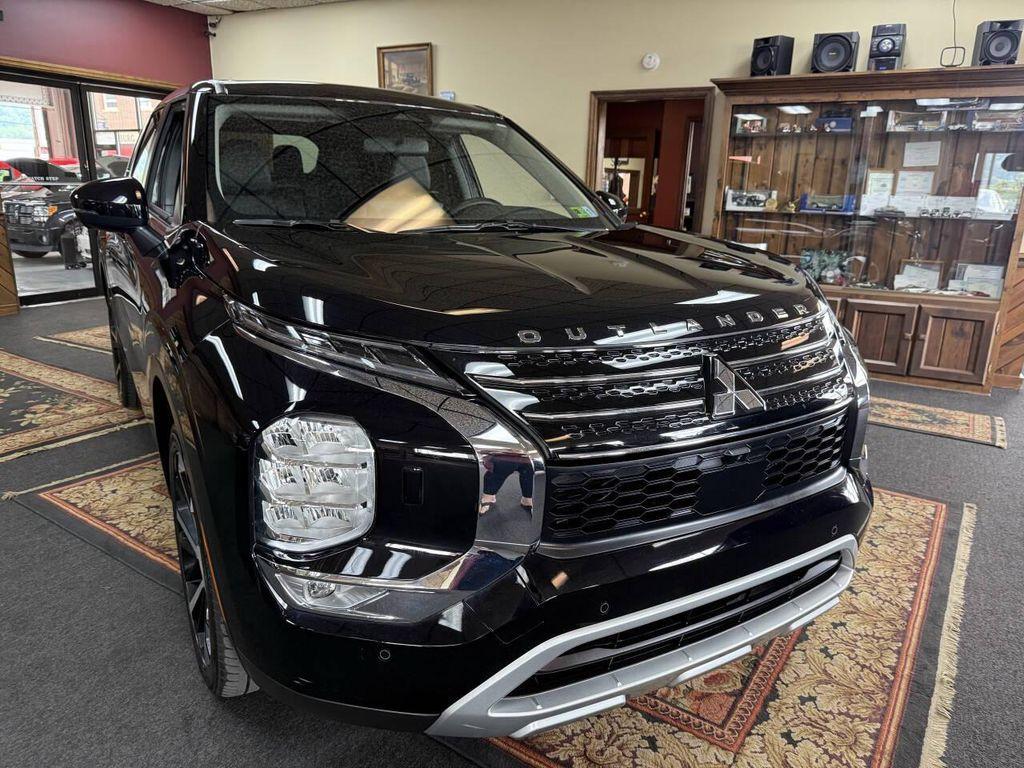 used 2024 Mitsubishi Outlander car, priced at $28,995