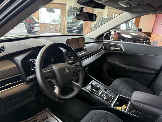 used 2024 Mitsubishi Outlander car, priced at $28,995