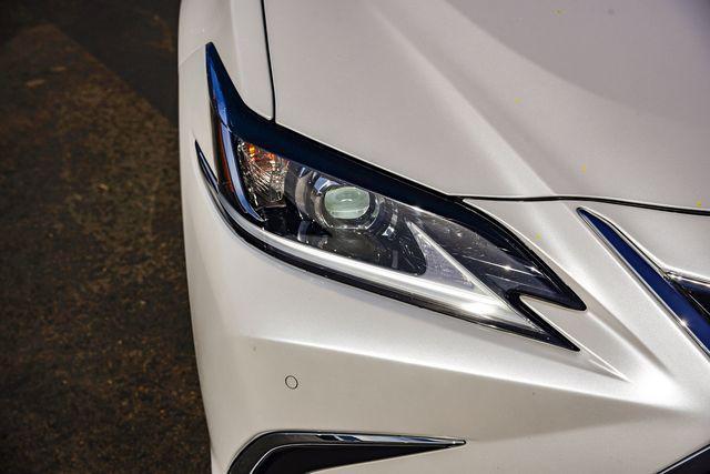 used 2025 Lexus ES 350 car, priced at $41,995