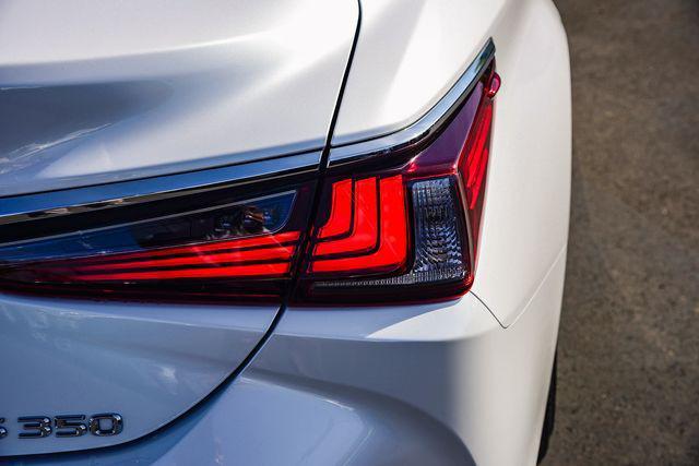 used 2025 Lexus ES 350 car, priced at $41,995