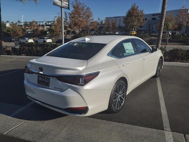 new 2025 Lexus ES 300h car, priced at $48,984