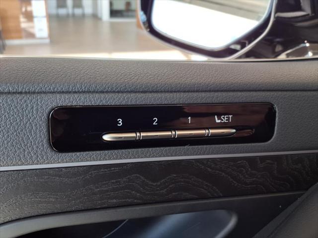 new 2025 Lexus LX 700h car, priced at $123,274