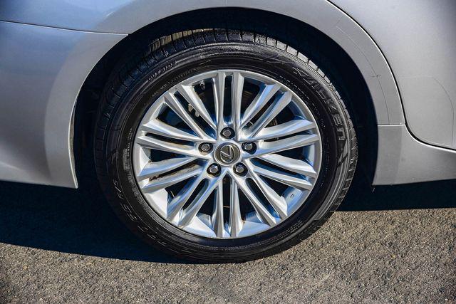 used 2015 Lexus ES 350 car, priced at $17,997