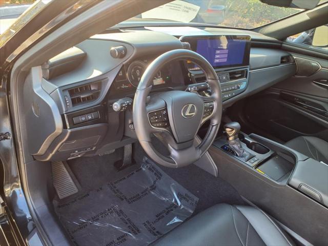 used 2025 Lexus ES 300h car, priced at $54,399