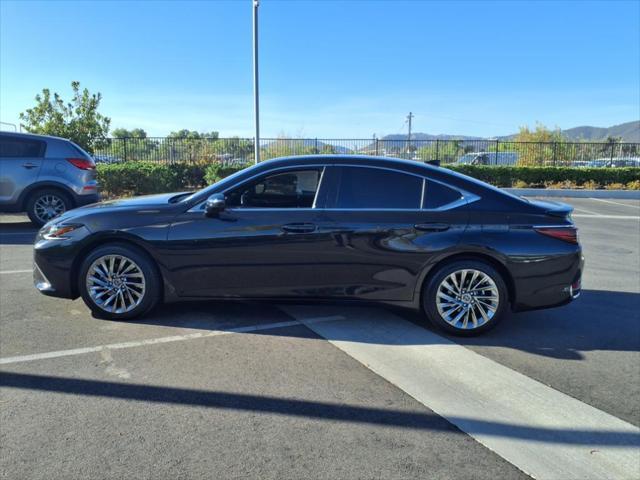 used 2025 Lexus ES 300h car, priced at $54,399