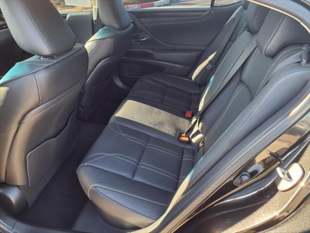 used 2025 Lexus ES 300h car, priced at $54,399