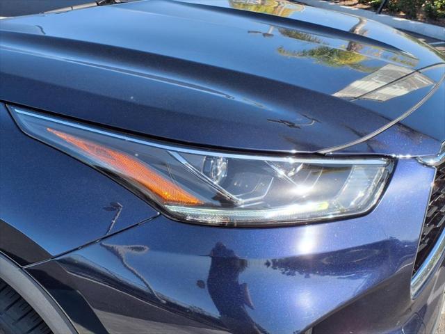 used 2022 Toyota Highlander car, priced at $36,995