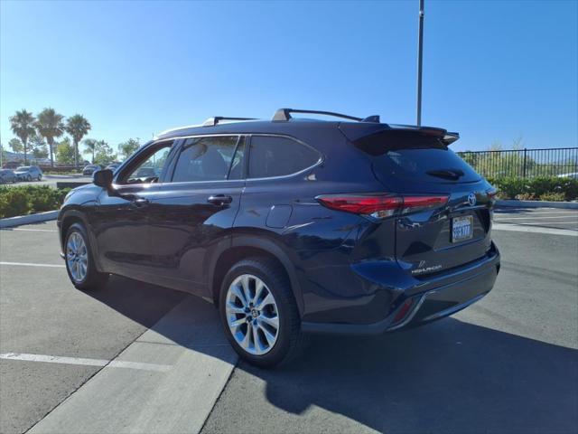 used 2022 Toyota Highlander car, priced at $36,995