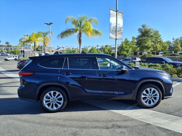 used 2022 Toyota Highlander car, priced at $36,995