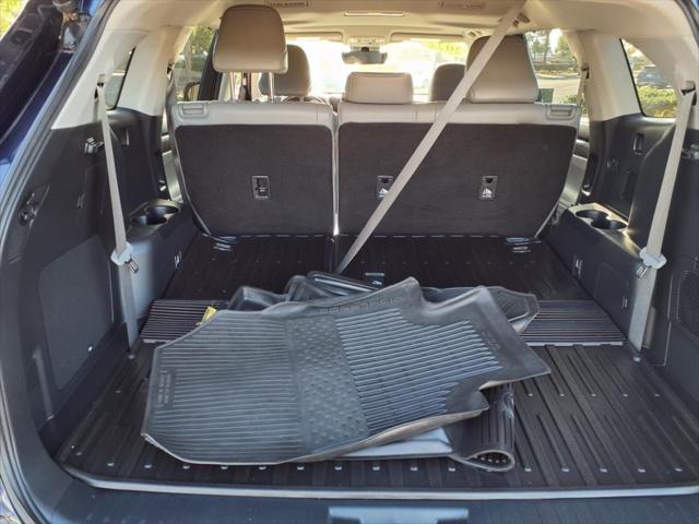 used 2022 Toyota Highlander car, priced at $36,995
