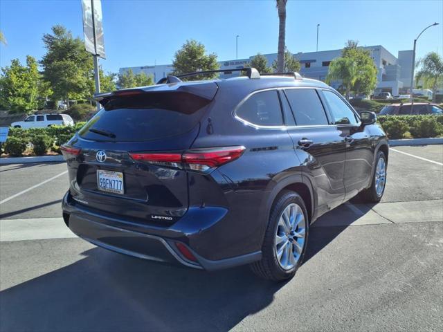 used 2022 Toyota Highlander car, priced at $36,995